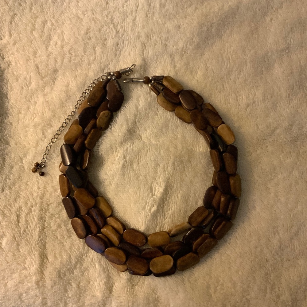 WOOD LAYERED NECKLACE
